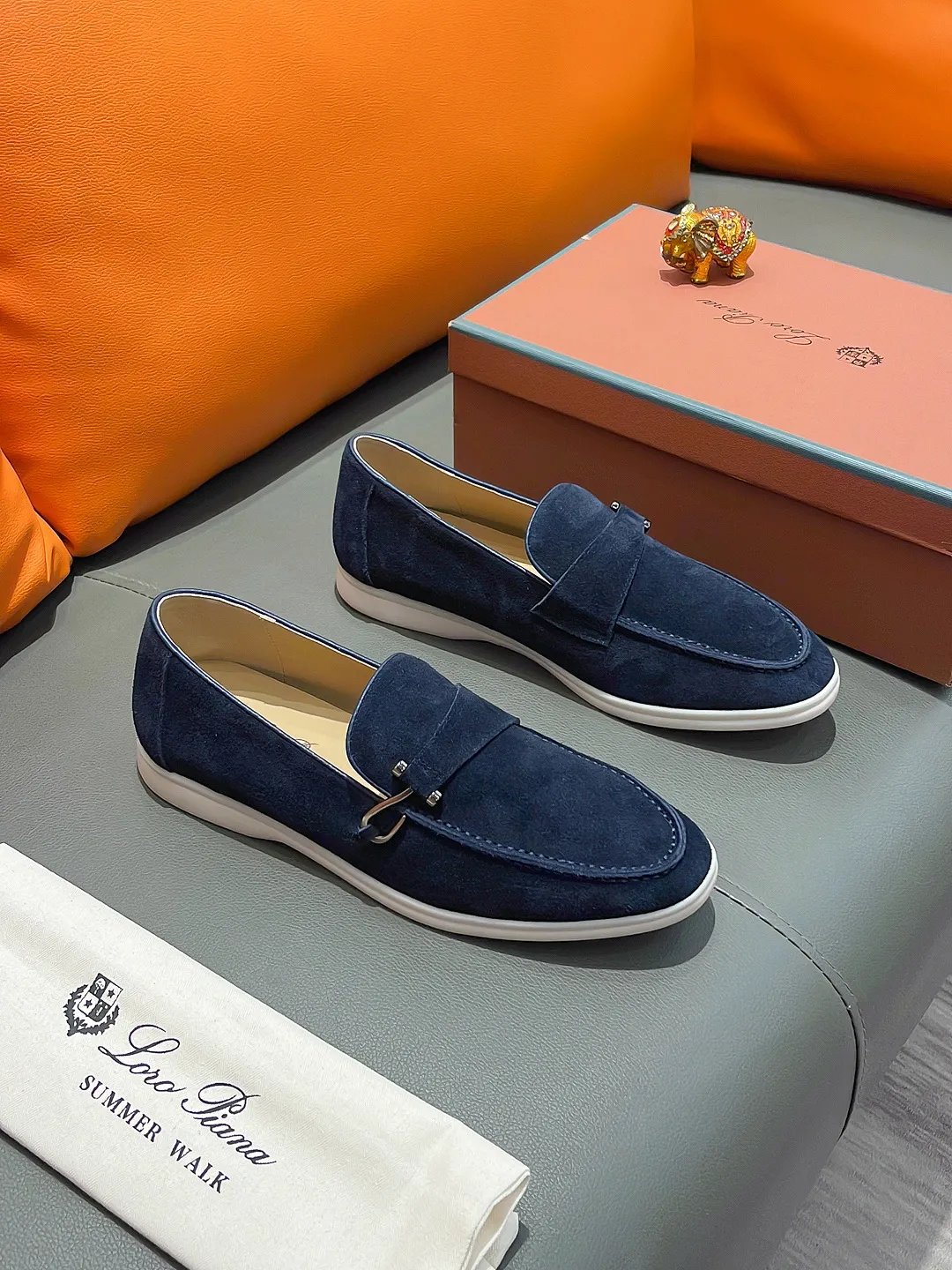 Men's shoes LORO PIANA "LP" P420 Regular size: 38-44 (casual shoes) Product materials: Selected high-mercerized suede upper, comfortable sheepskin lining; original outsole.